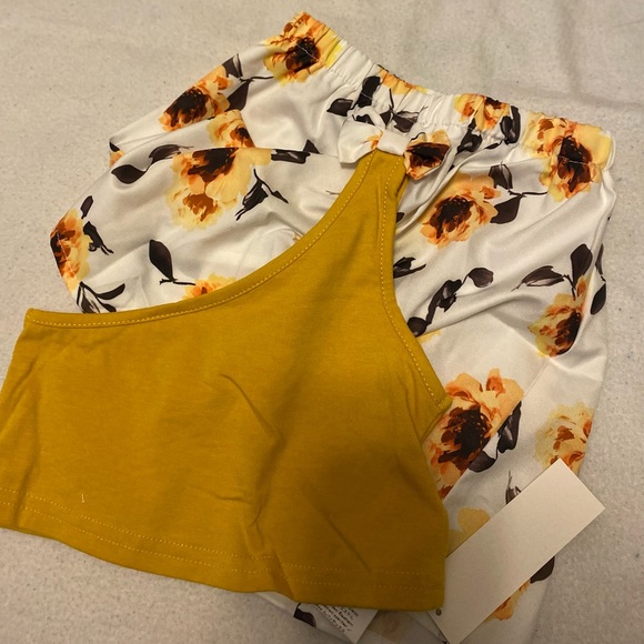 🧨SHEIN Baby Bow One Shoulder Top & Floral Print Skirt NWT (size 2-3) - Picture 10 of 12